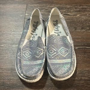 Women’s gypsy jazz shoes